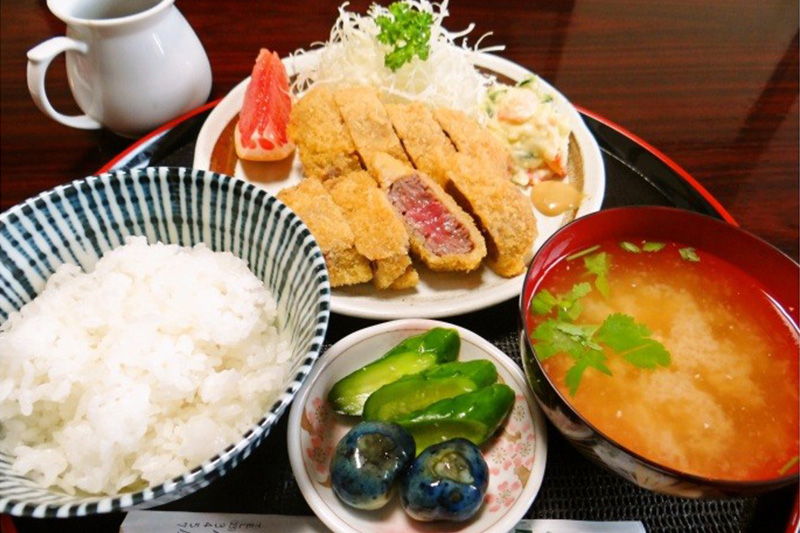 びーふかつ定食