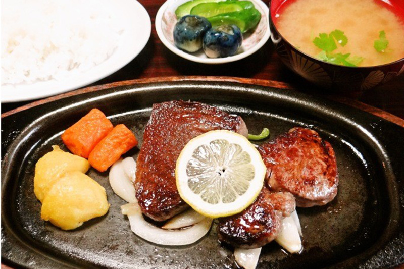 霜降りミニステーキ定食
